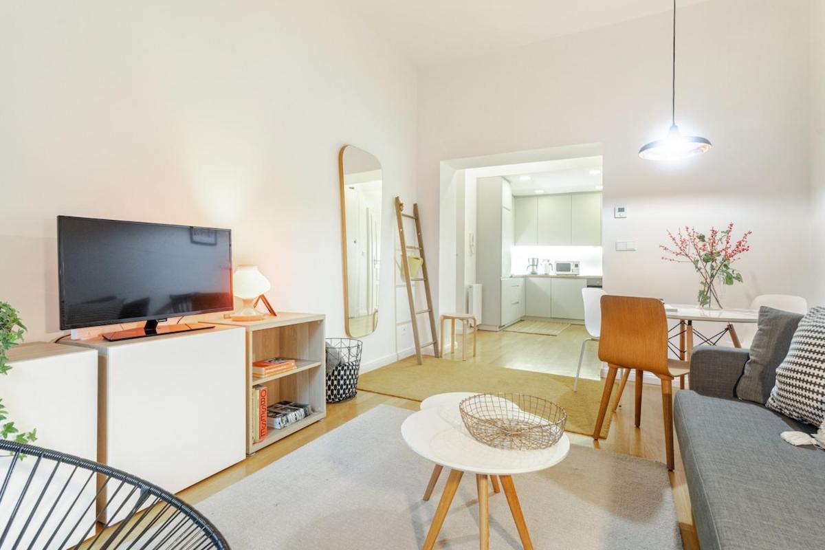 Apartment Modern With Garden *
